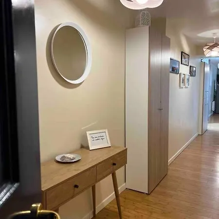 Centre Medieval Spacieux Avec Ascenseur, La Cosy De La Boetie *